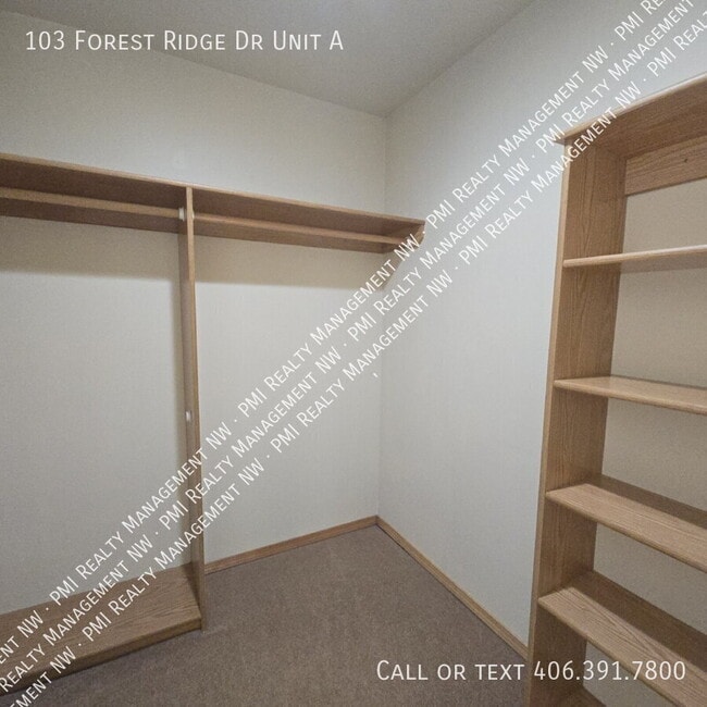 Building Photo - 103 Forest Ridge Dr