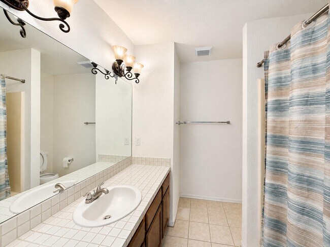 Building Photo - 68412 Descanso Cir