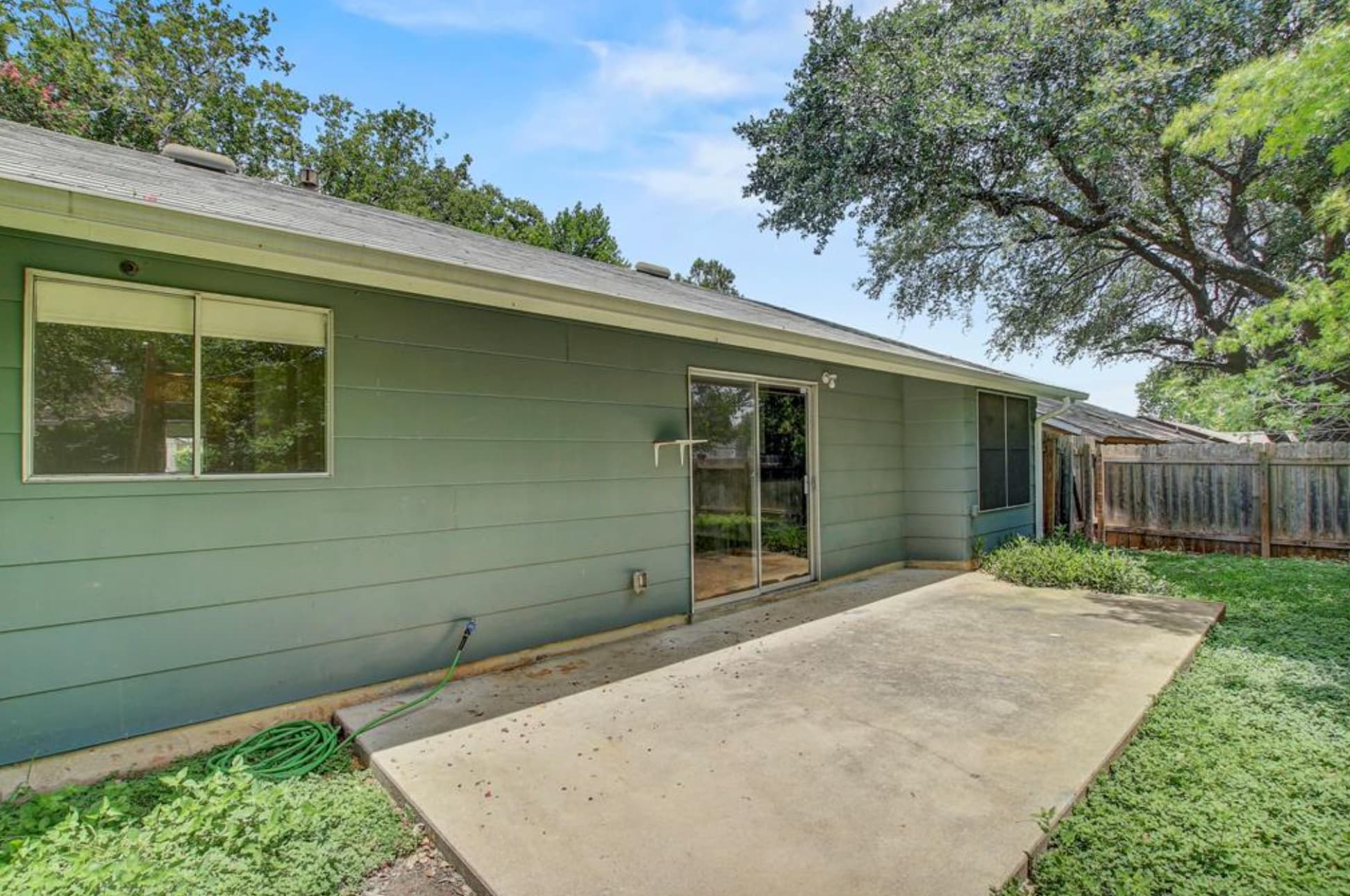 Building Photo - 705 Huntingdon Pl