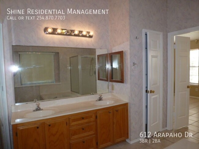 Building Photo - 612 Arapaho Dr