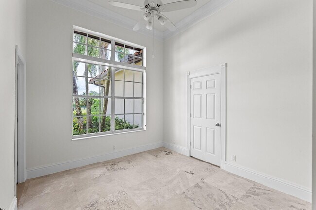 Building Photo - 3250 Palm Beach Point Blvd