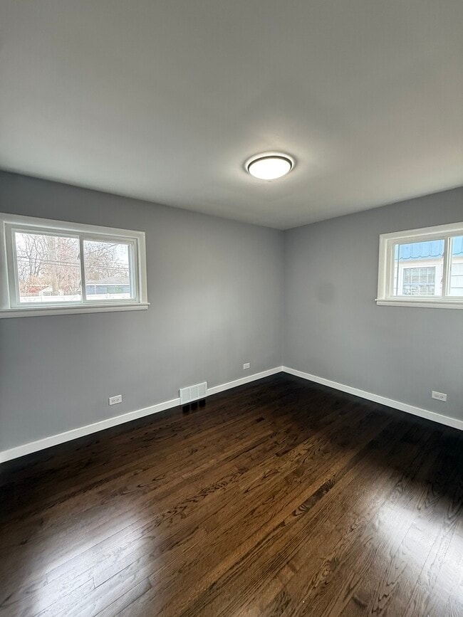 Building Photo - 18227 Center Ave