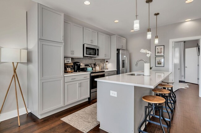 Building Photo - Nashville Skyline Retreat