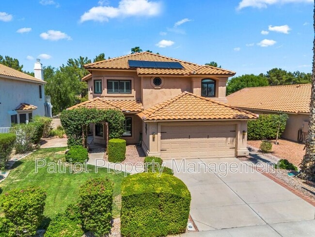 Building Photo - 1575 S Pennington Dr