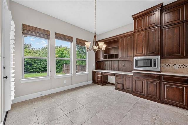 Building Photo - 7675 Dotter Dr