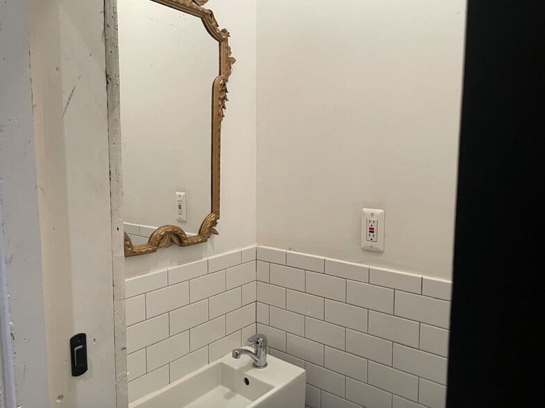 Building Photo - 20A Fayette St