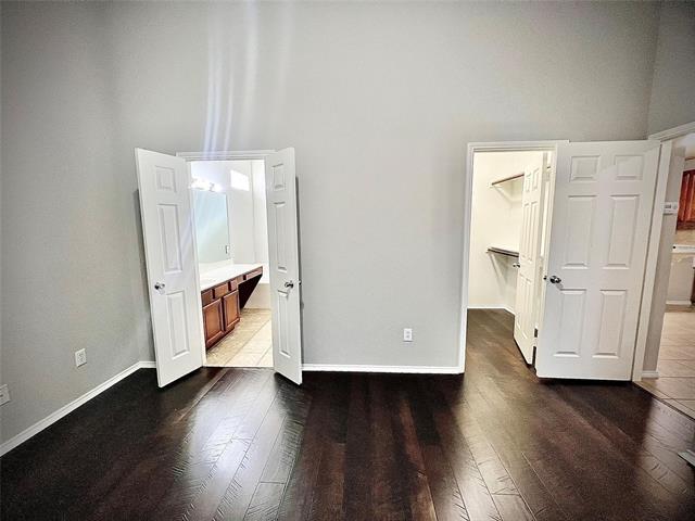 Building Photo - 3216 Versante Dr