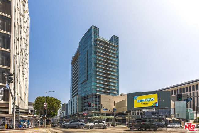 Building Photo - 3785 Wilshire Blvd