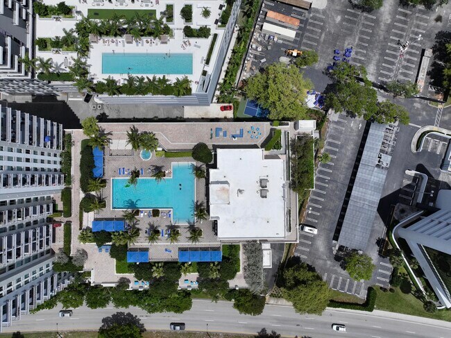 Building Photo - 300 S Australian Ave