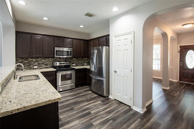 Building Photo - 12403 Gentlebrook Dr