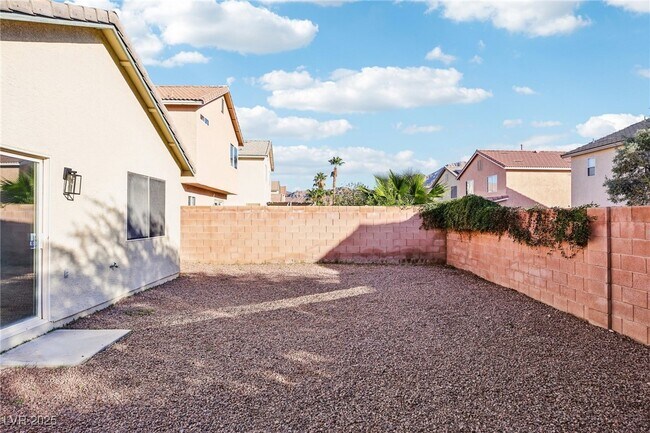 Building Photo - 6027 Riflecrest Ave