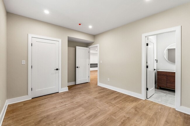 Building Photo - 93 Sevland Rd