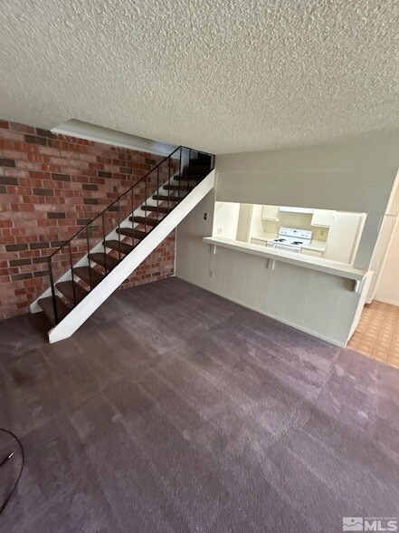 Building Photo - 5020 Catalina Dr