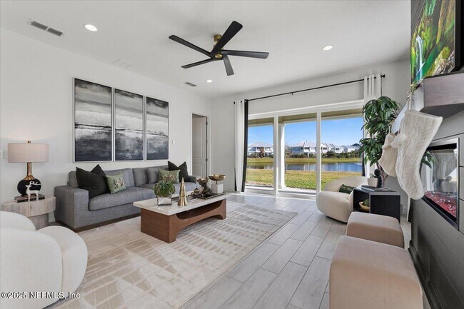 Building Photo - 492 Rum Runner Wy