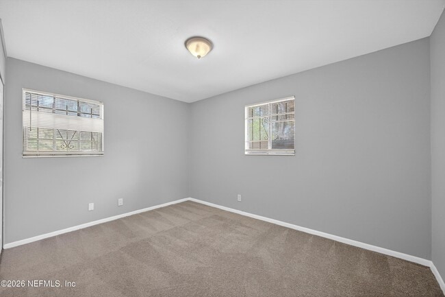 Building Photo - 6955 Miss Muffet Ln S