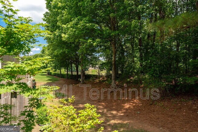 Building Photo - 1914 Lakeshore Overlook Cir NW