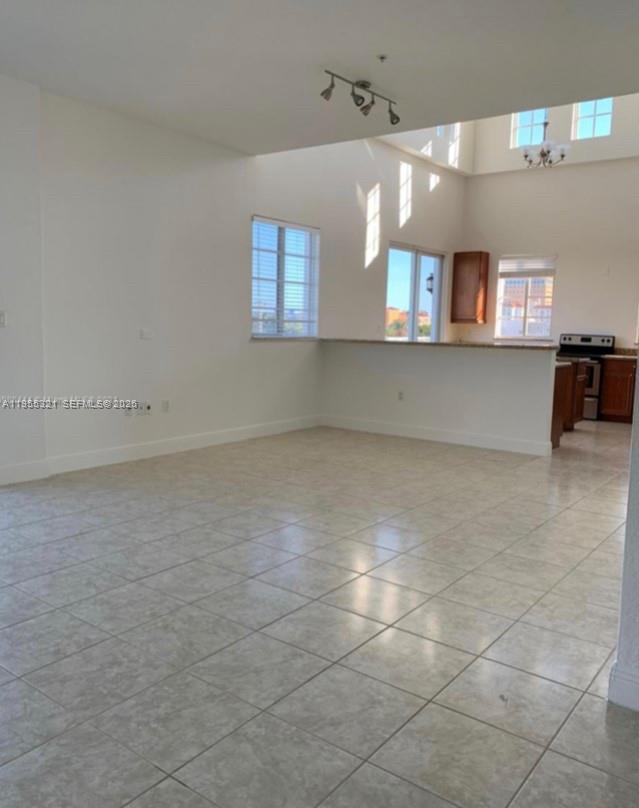 Building Photo - 107 Mendoza Ave