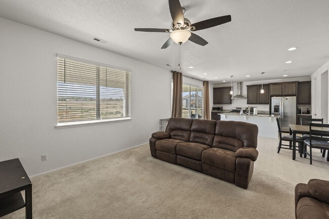 Building Photo - 3315 Bella Luna Dr