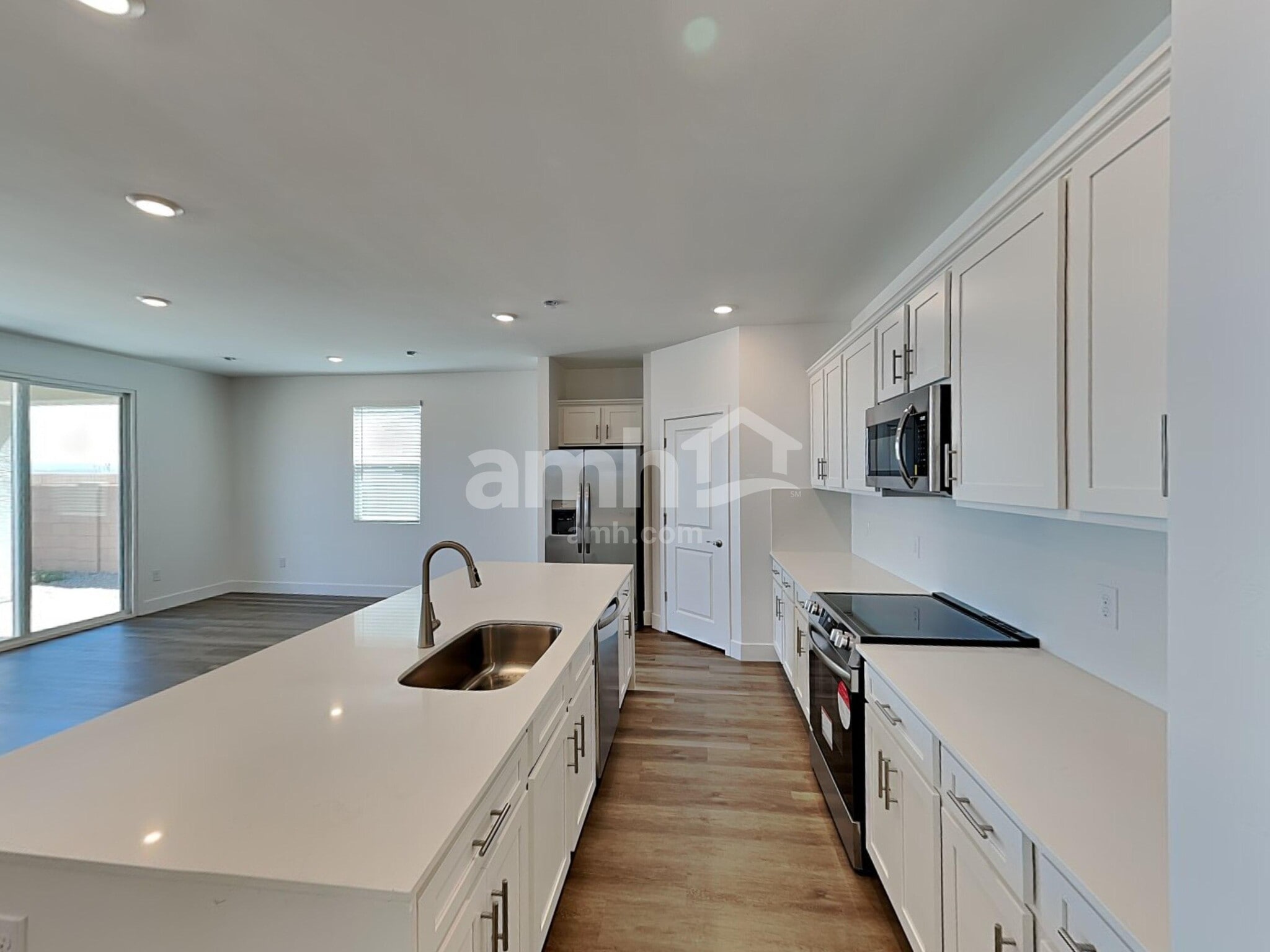 Building Photo - 9611 Harkes Dr