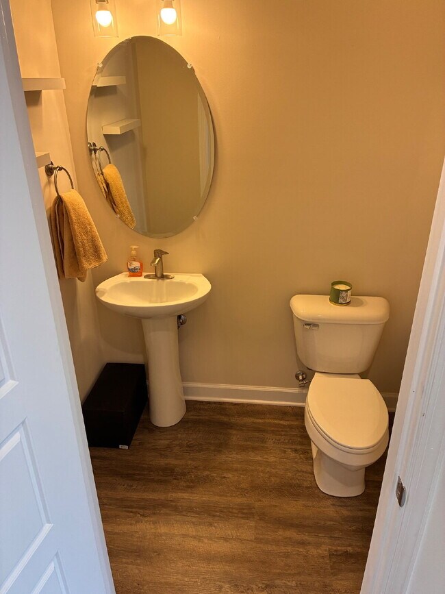 Building Photo - Coming Soon. Beautiful 4 Bedroom 3.5 Bath Townhome in sought after Congers Creek Community. Minut...