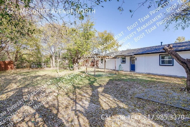 Building Photo - 521 Mesquite Ave N