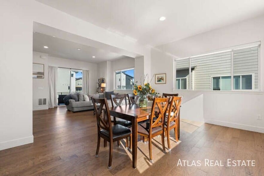 Building Photo - 7856 W 43rd Pl