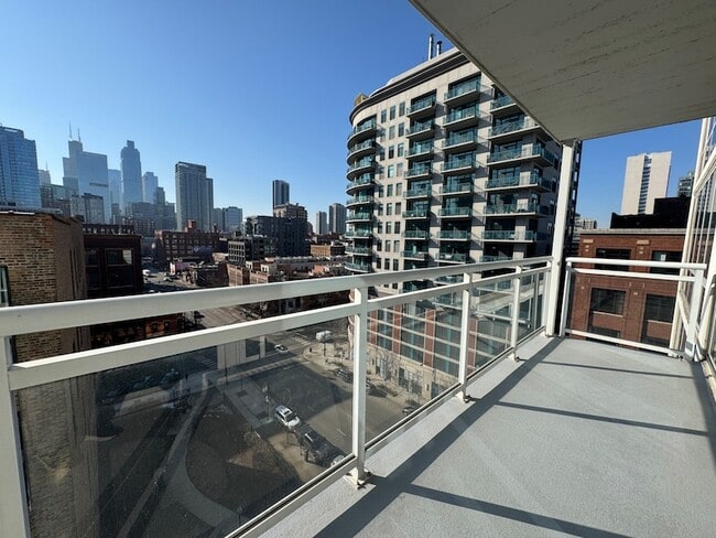 Building Photo - 757 N Orleans St