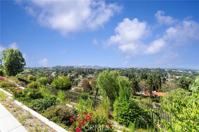 Building Photo - 2528 N San Miguel Dr