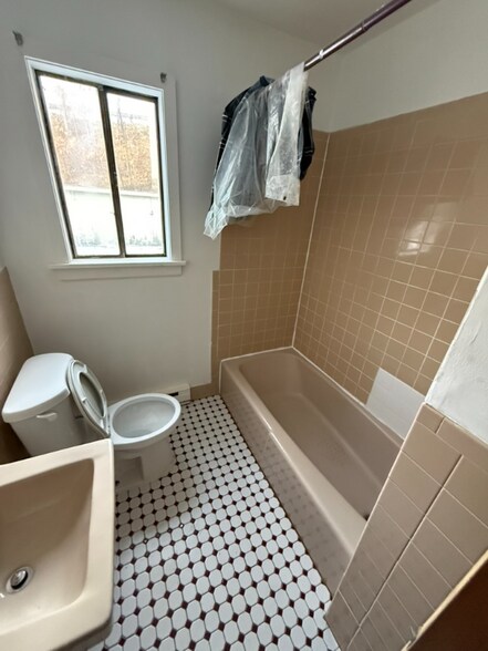 Building Photo - 67 Dallas Terrace