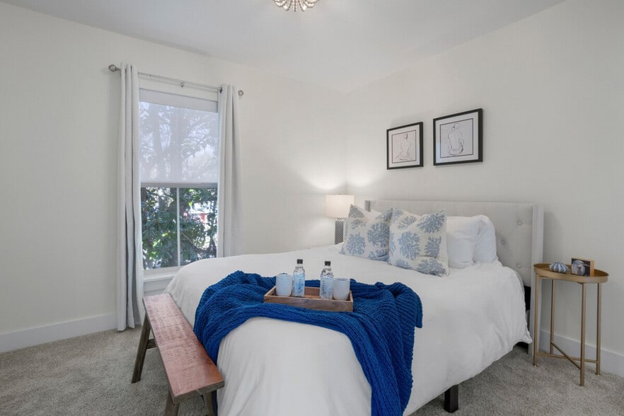 Building Photo - 2207 Government St