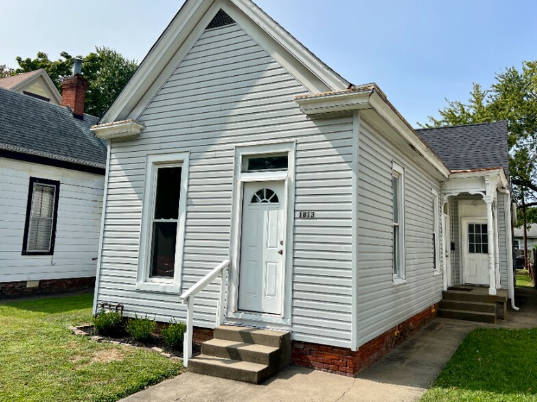 Primary Photo - 1813 E Elm St