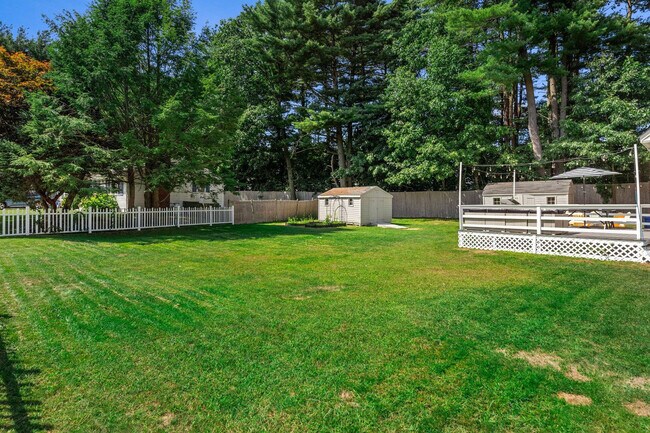 Building Photo - 6 Elwyn Rd