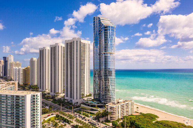 Ritz-Carlton Residences at Sunny Isles Beach - 15701 Collins Ave Sunny ...