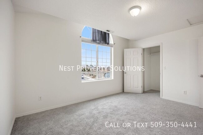 Building Photo - 440 Laguna Dr