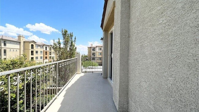 Building Photo - 9004 Beaming Ct
