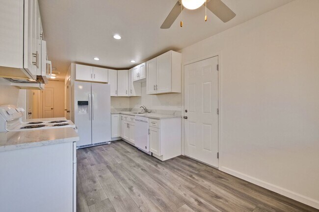 Building Photo - 683 Arbutus Ave