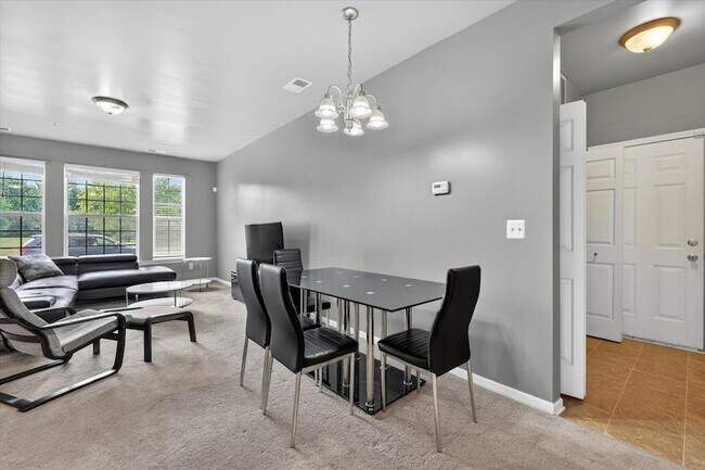 Building Photo - 23668 Northstone Village Dr