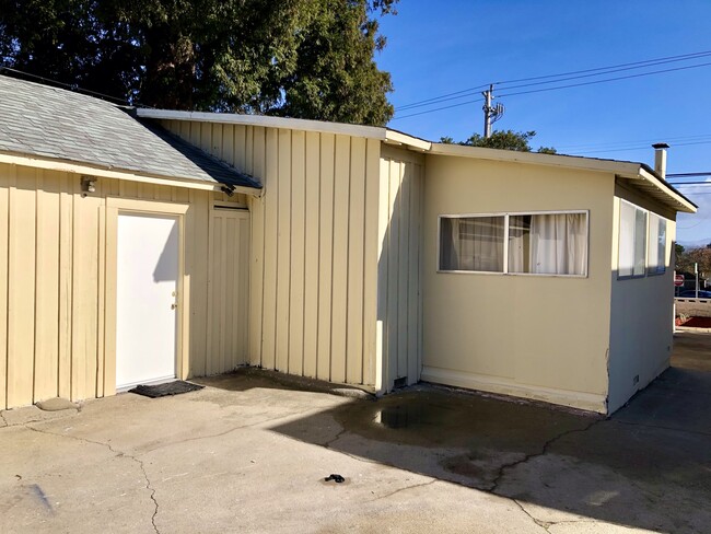 Front Entrance - 562 Van Buren St