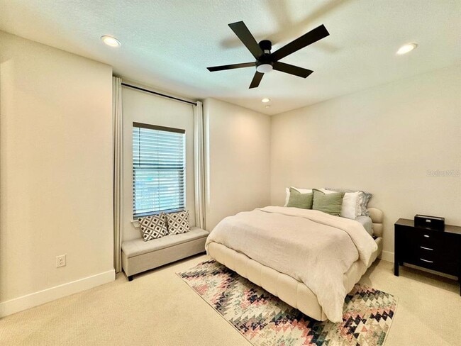 Building Photo - 3722 W Mango Ave