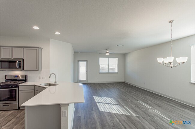 Building Photo - 16804 Marcello Dr