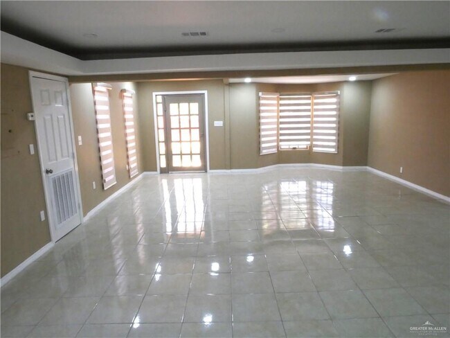 Building Photo - 31 Tamaulipas St