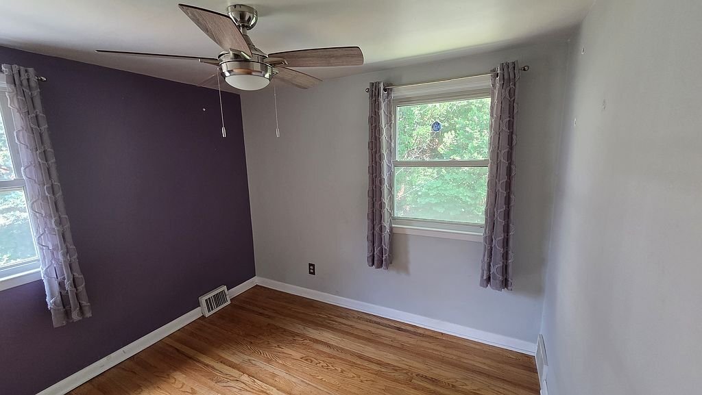 Building Photo - 746 Cinnaminson St