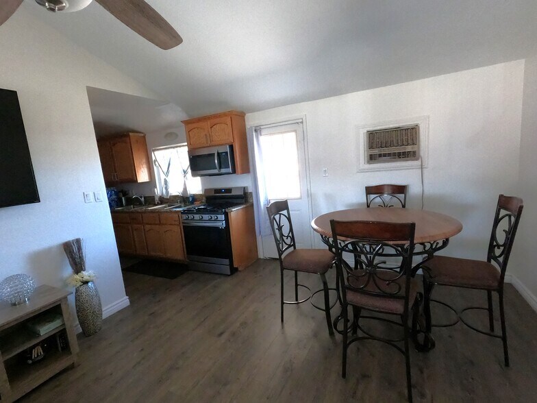 Building Photo - 21032 79th St