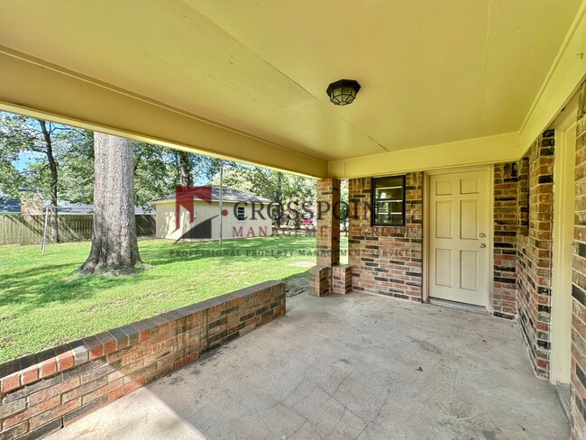 Building Photo - COMING SOON! 3 Bedroom 2 Bath in Flint!