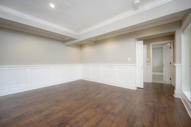 Aqua Terra 1 Bed, 1 Bath Living Room - Aqua Terra Apartments