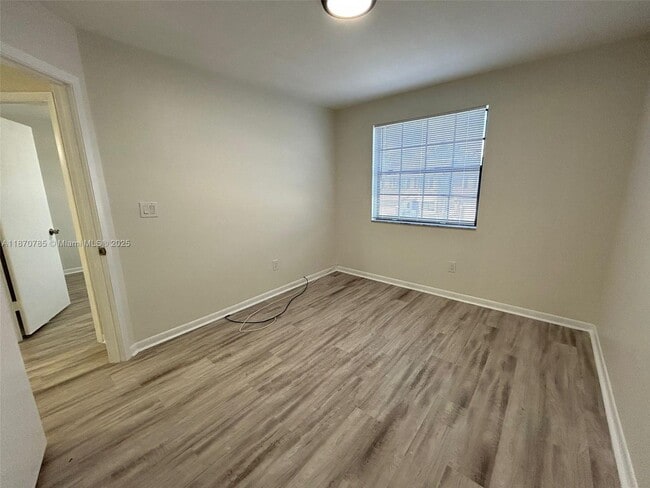 Building Photo - 11047 SW 154th Ct