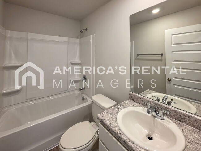 Building Photo - New Construction Home for Rent in Lincoln!