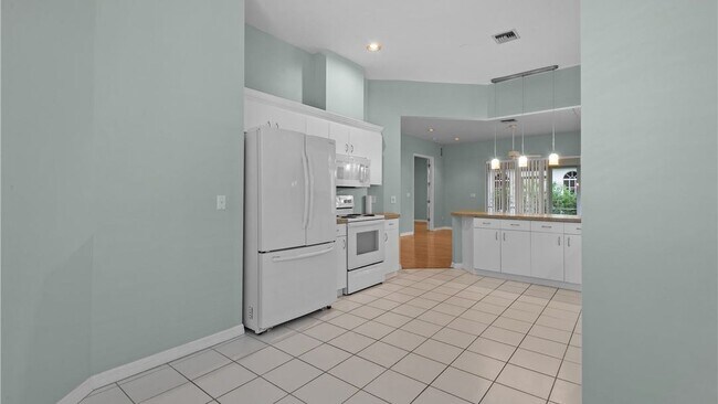 Building Photo - 11910 Seabreeze Cove Ln