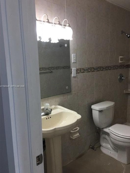 Building Photo - 5836 SW 144th Cir Pl