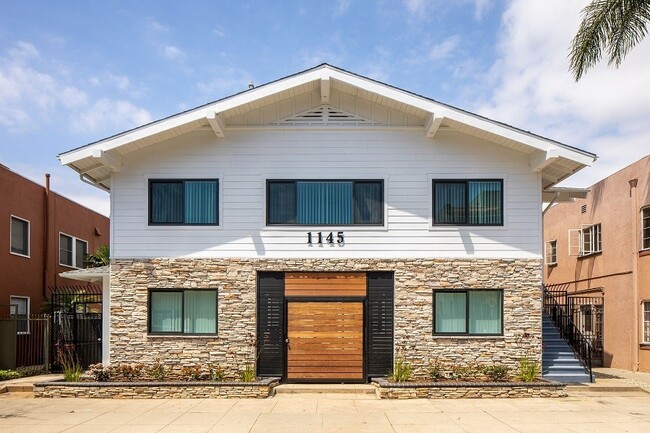 Primary Photo - 1145 E 1st St